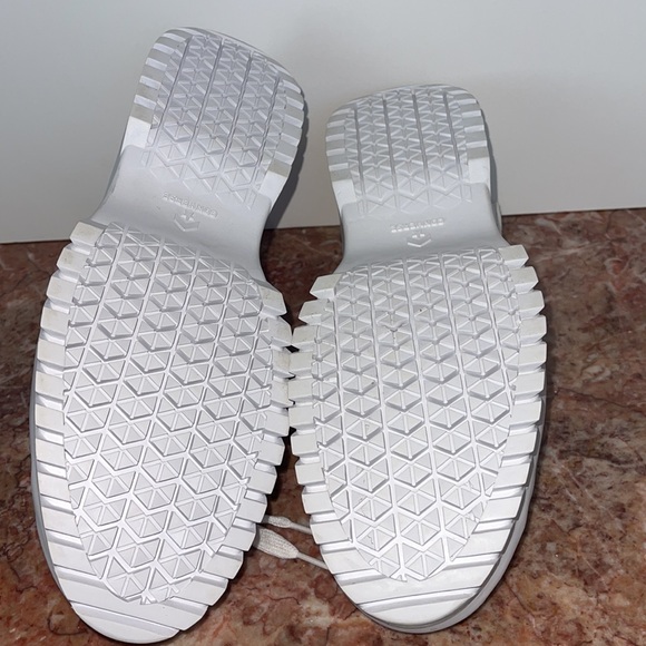 Converse Women's Chuck Taylor All Star Lugged 2.0 High White Platform Sneakers - Picture 8 of 9